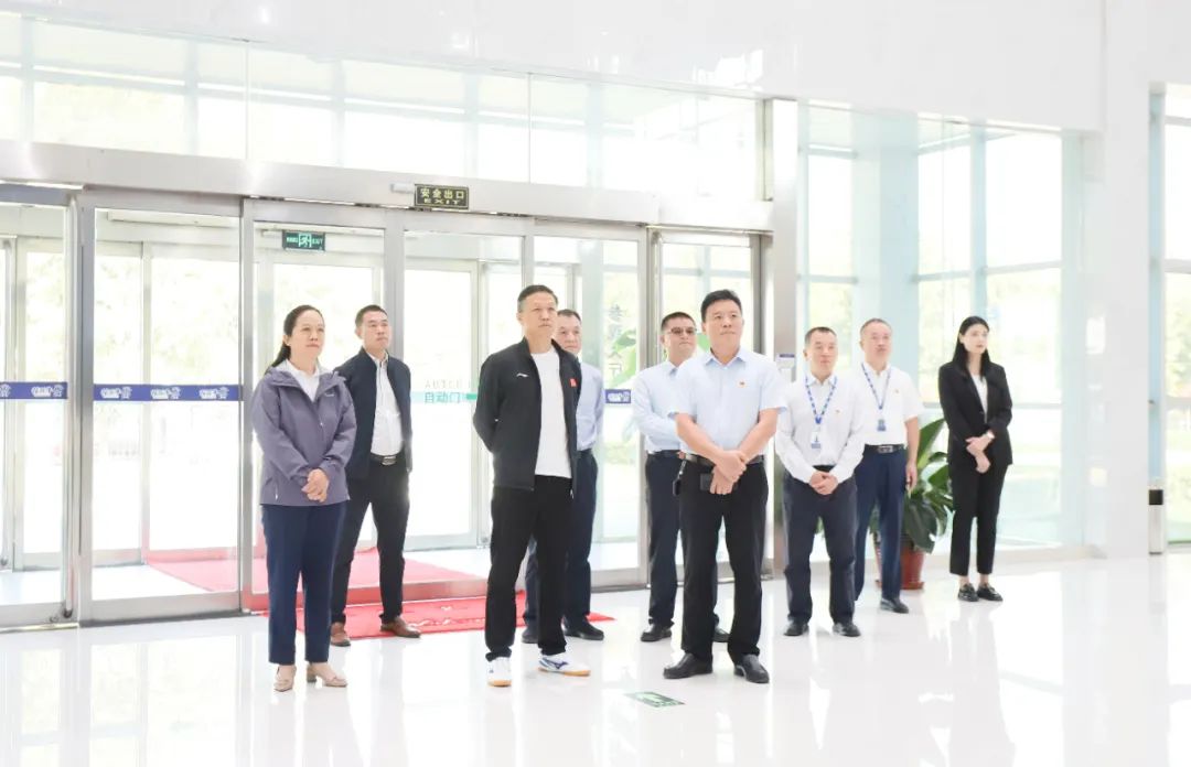 快乐过“双节”，安全不放假｜河南农投集团党委书记、董事长李晓寰一行莅临半岛（中国）乳业集团开展“双节”安全生产大检查活动并慰问一线职工、