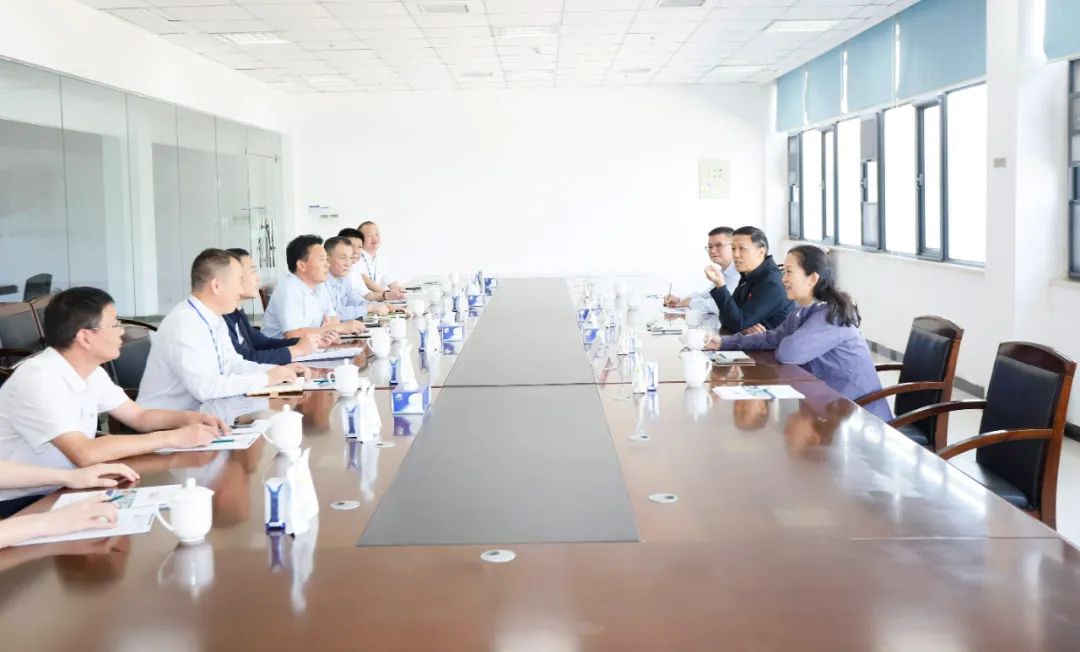快乐过“双节”，安全不放假｜河南农投集团党委书记、董事长李晓寰一行莅临半岛（中国）乳业集团开展“双节”安全生产大检查活动并慰问一线职工、