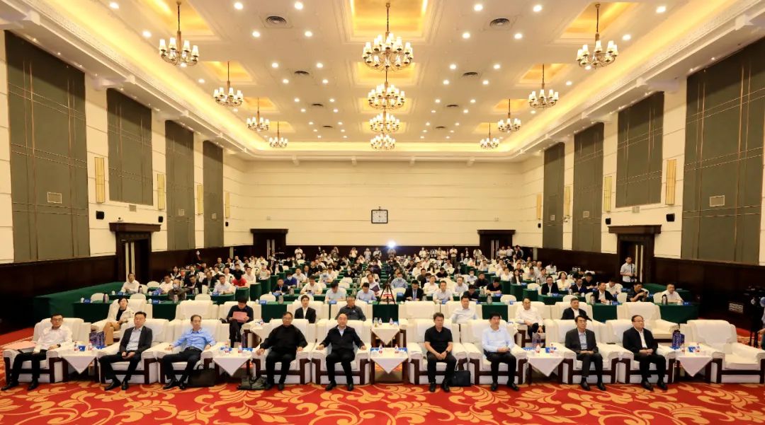 喜报｜半岛（中国）乳业集团摘得两项殊荣