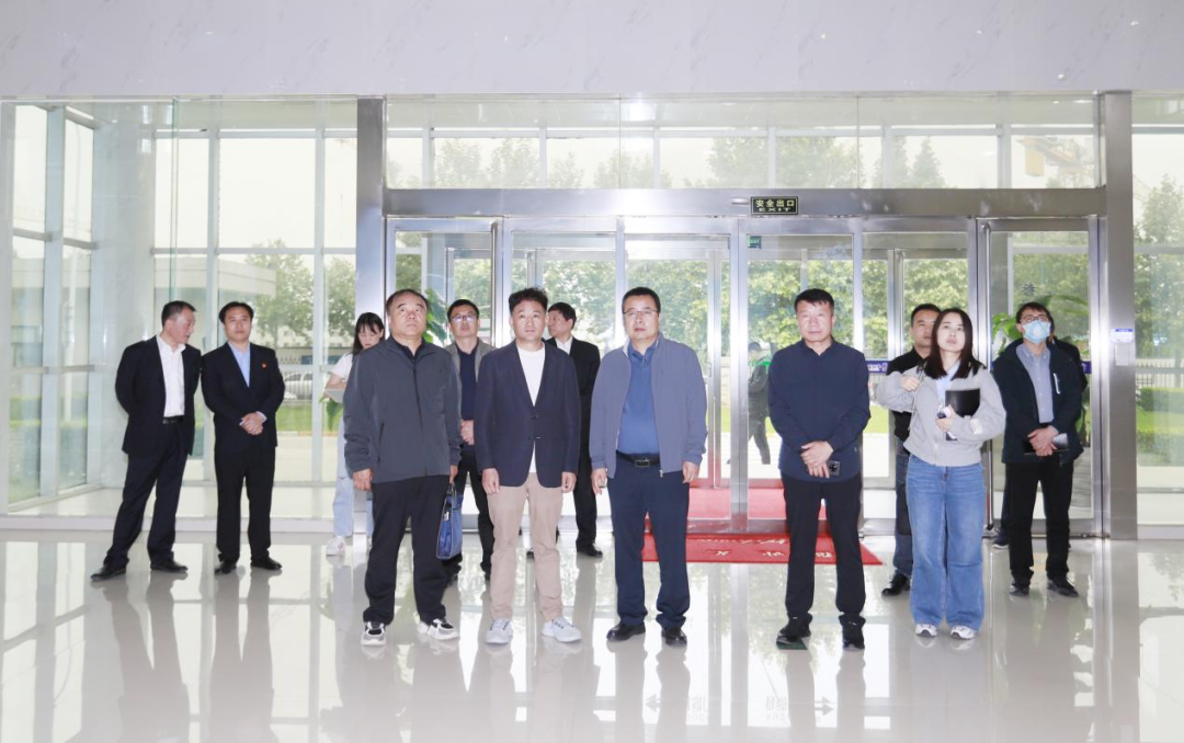 半岛（中国）丨宁夏农业农村厅畜牧兽医局局长洪龙一行莅临半岛（中国）参观调研