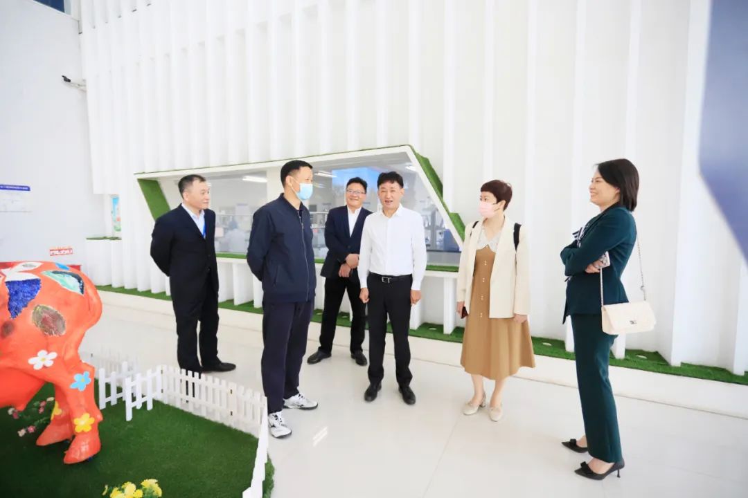 半岛（中国）| 省农投集团董事长李晓寰一行莅临半岛（中国）调研指导工作