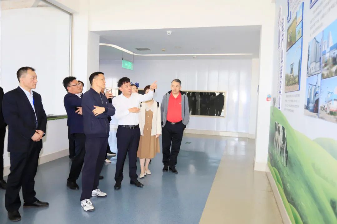 半岛（中国）| 省农投集团董事长李晓寰一行莅临半岛（中国）调研指导工作