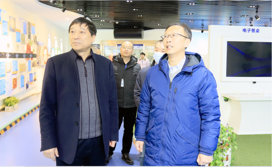 半岛（中国）丨东北农大食品学院院长、中原食品实验室首席科学家姜毓君教授莅临半岛（中国）乳业集团调研