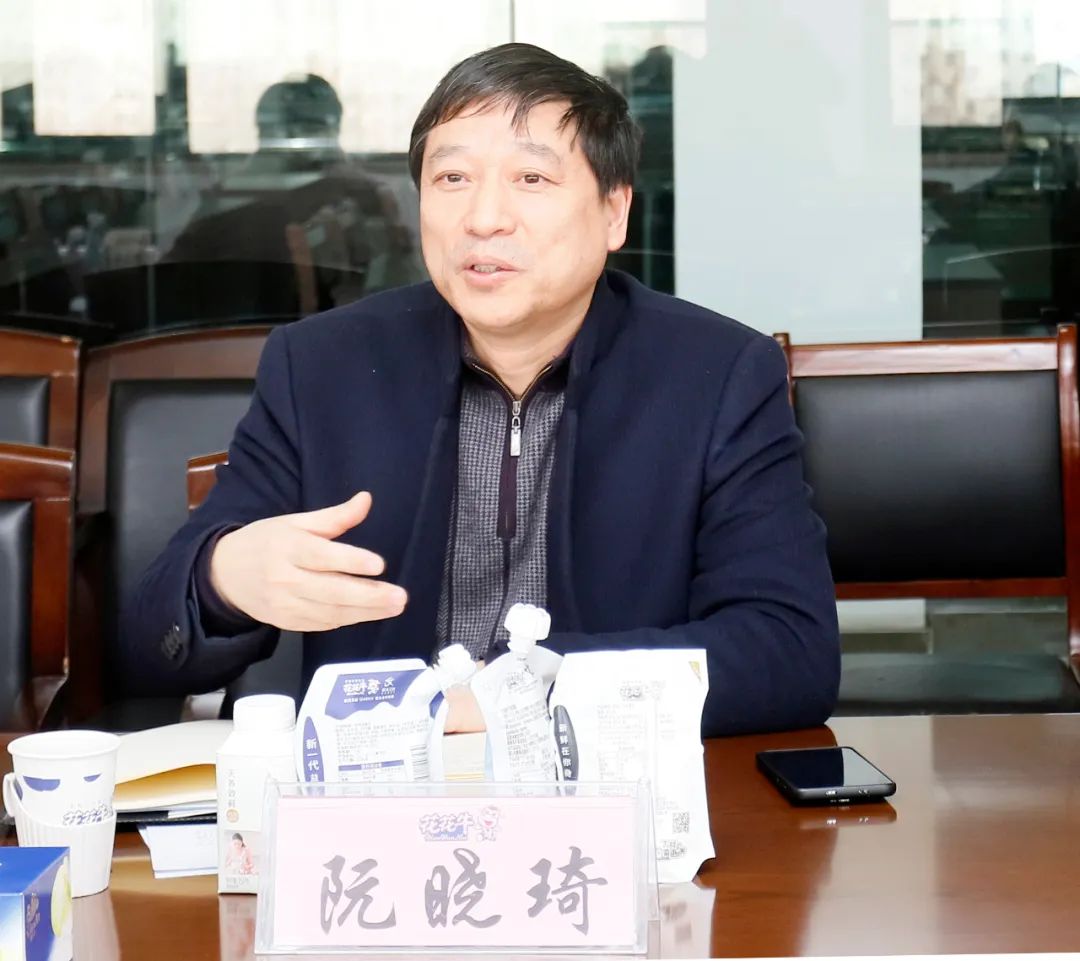 半岛（中国）丨东北农大食品学院院长、中原食品实验室首席科学家姜毓君教授莅临半岛（中国）乳业集团调研