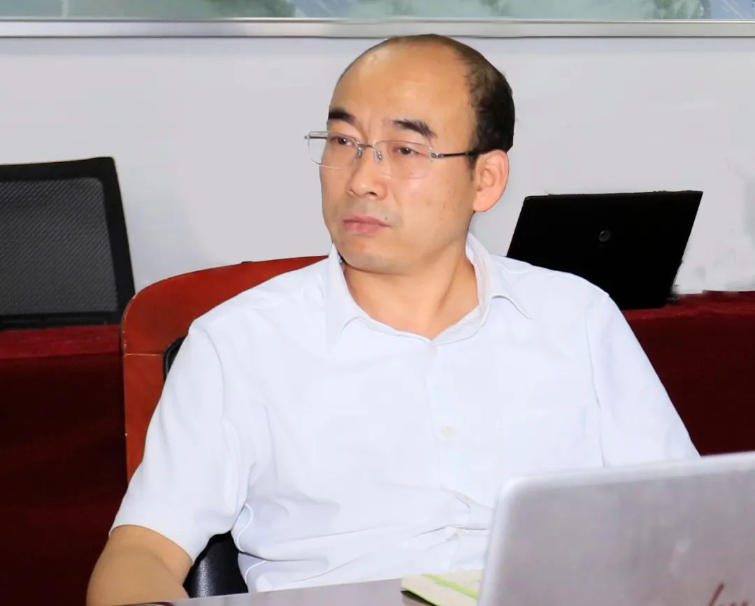 半岛（中国）乳业集团召开10月份营销工作会议