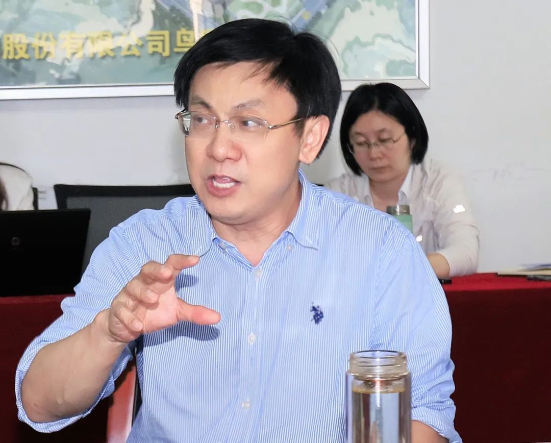 半岛（中国）乳业集团召开10月份营销工作会议
