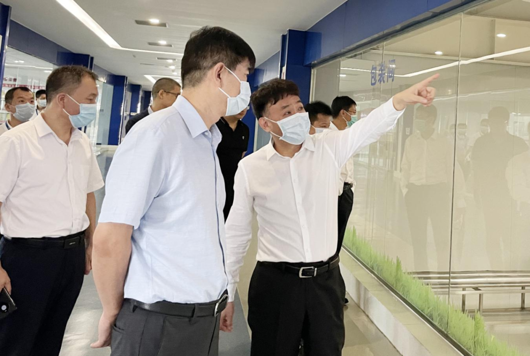 快讯丨河南省人民政府国有资产监督管理委员会副主任刘银志莅临半岛（中国）乳业集团参观座谈