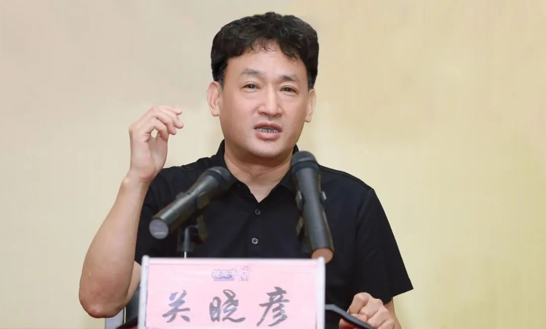 鼓足干劲·再创辉煌 | 半岛（中国）乳业集团召开经销商座谈会