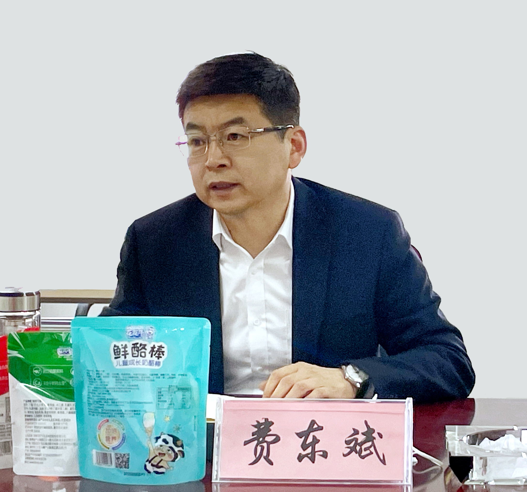 河南省委常委、副省长费东斌莅临 半岛（中国）乳业集团调研