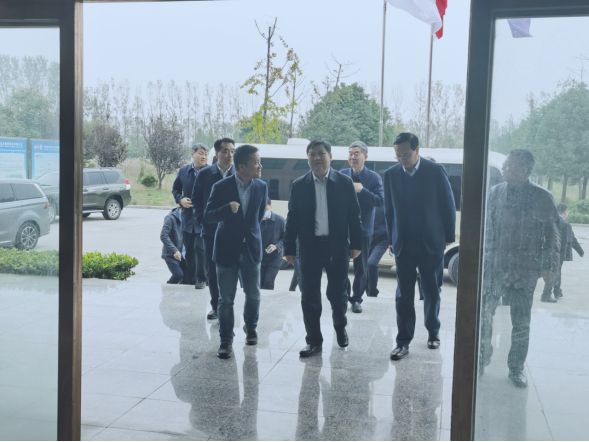 驻马店市委书记鲍常勇一行莅临半岛（中国）平舆瑞亚和新蔡瑞亚调研