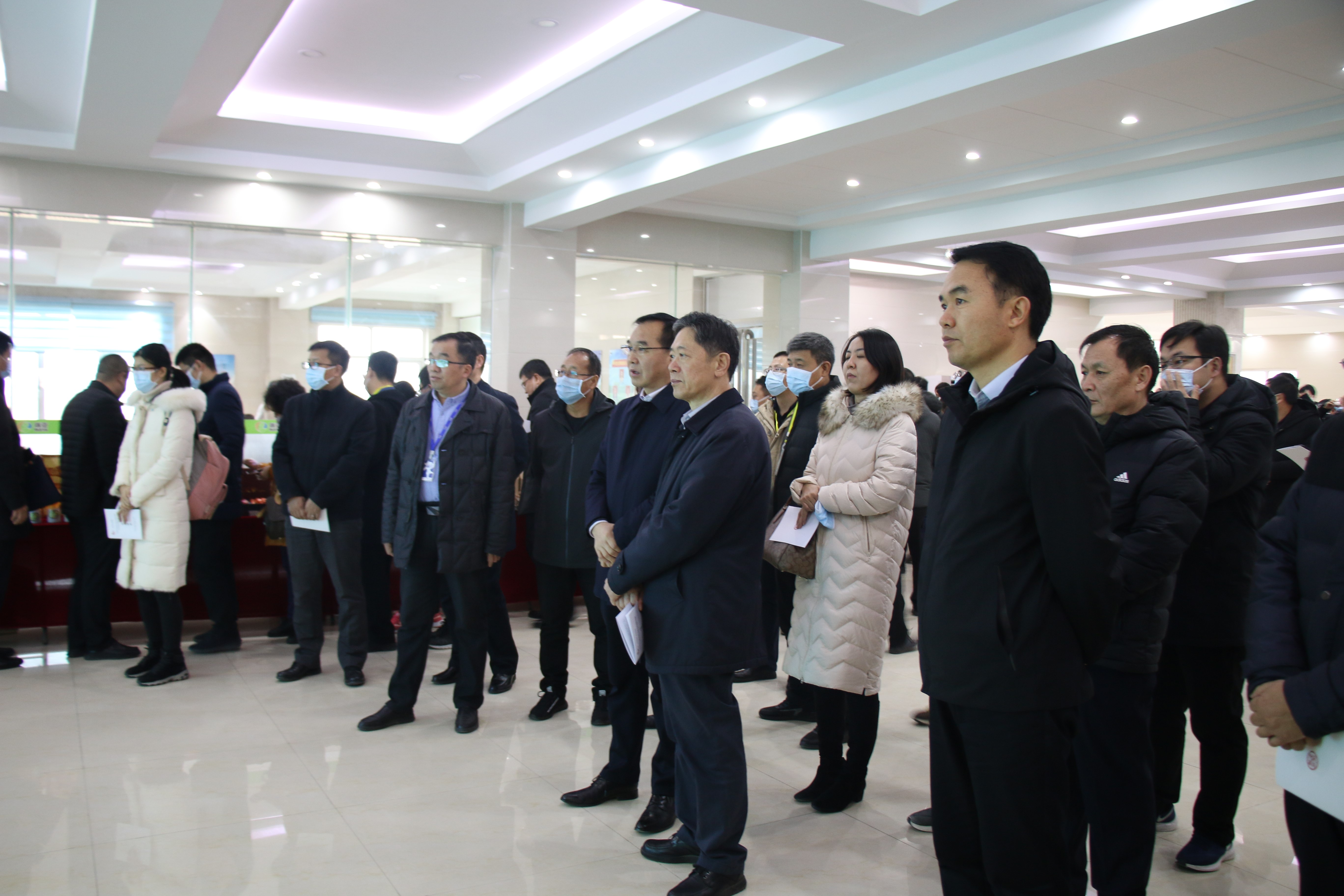 半岛（中国） | 农业农村部农业绿色发展考察团莅临半岛（中国）鲁山瑞亚参观调研