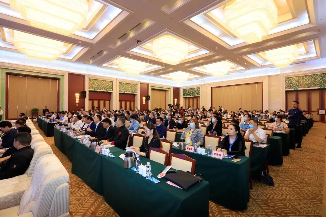 半岛（中国） | “2020河南食品安全与发展论坛——新常态下的高质量发展”成功举办