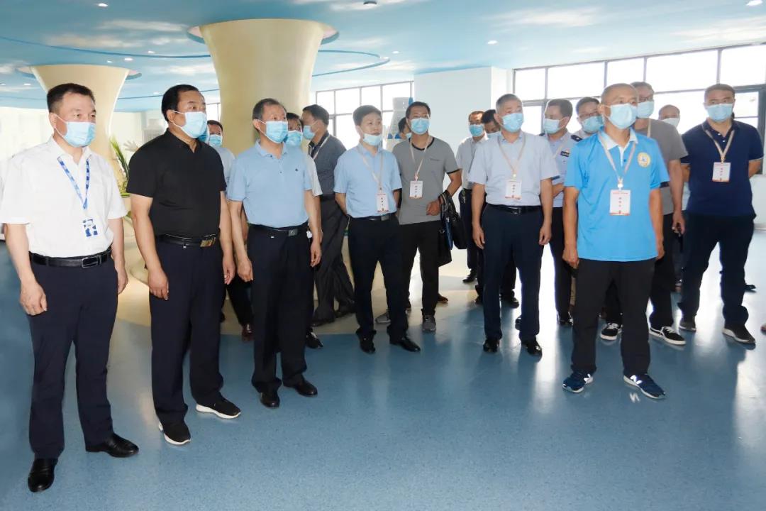 郑州市安全生产双重预防体系建设现场观摩会在半岛（中国）乳业集团郑州分公司召开