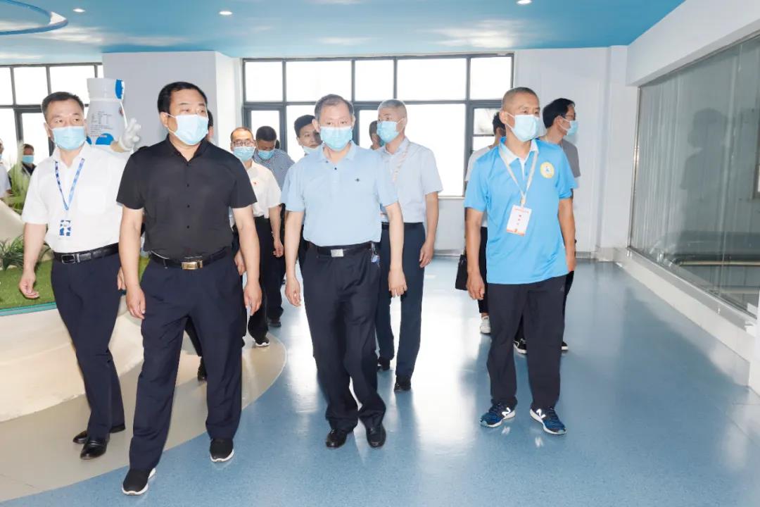 郑州市安全生产双重预防体系建设现场观摩会在半岛（中国）乳业集团郑州分公司召开