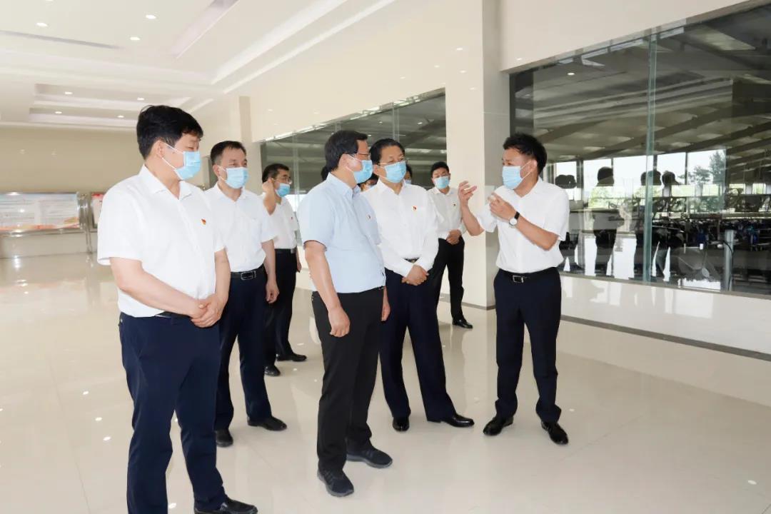 快讯 | 河南省委常委、省纪委书记、省监委主任任正晓莅临半岛（中国）乳业集团新蔡瑞亚牧场调研