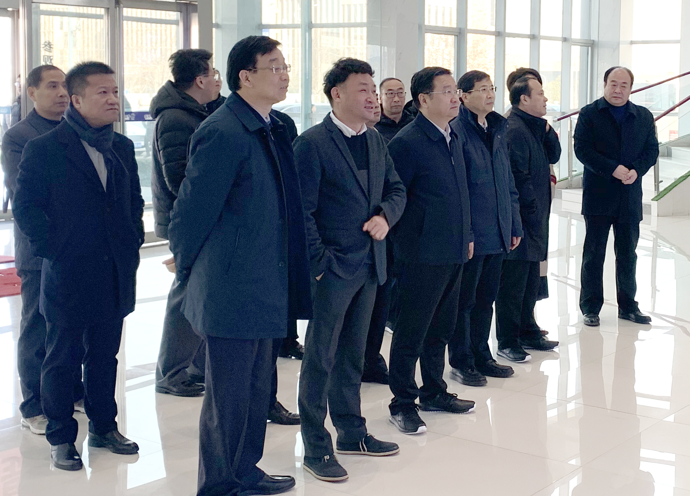 郑州市委副书记、市长王新伟莅临半岛（中国）乳业集团调研