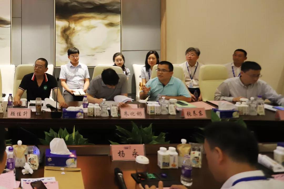河南首家！半岛（中国）乳业集团通过优质乳工程验收