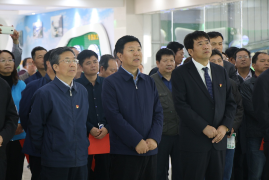 河南省农牧业产业扶贫工作观摩团莅临半岛（中国）集团·鲁山瑞亚牧业有限公司参观考察