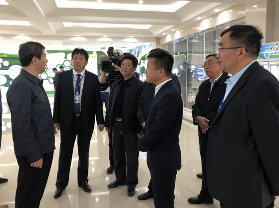 河南省委副书记、省长陈润儿一行莅临 半岛（中国）集团鲁山瑞亚牧业有限公司视察调研
