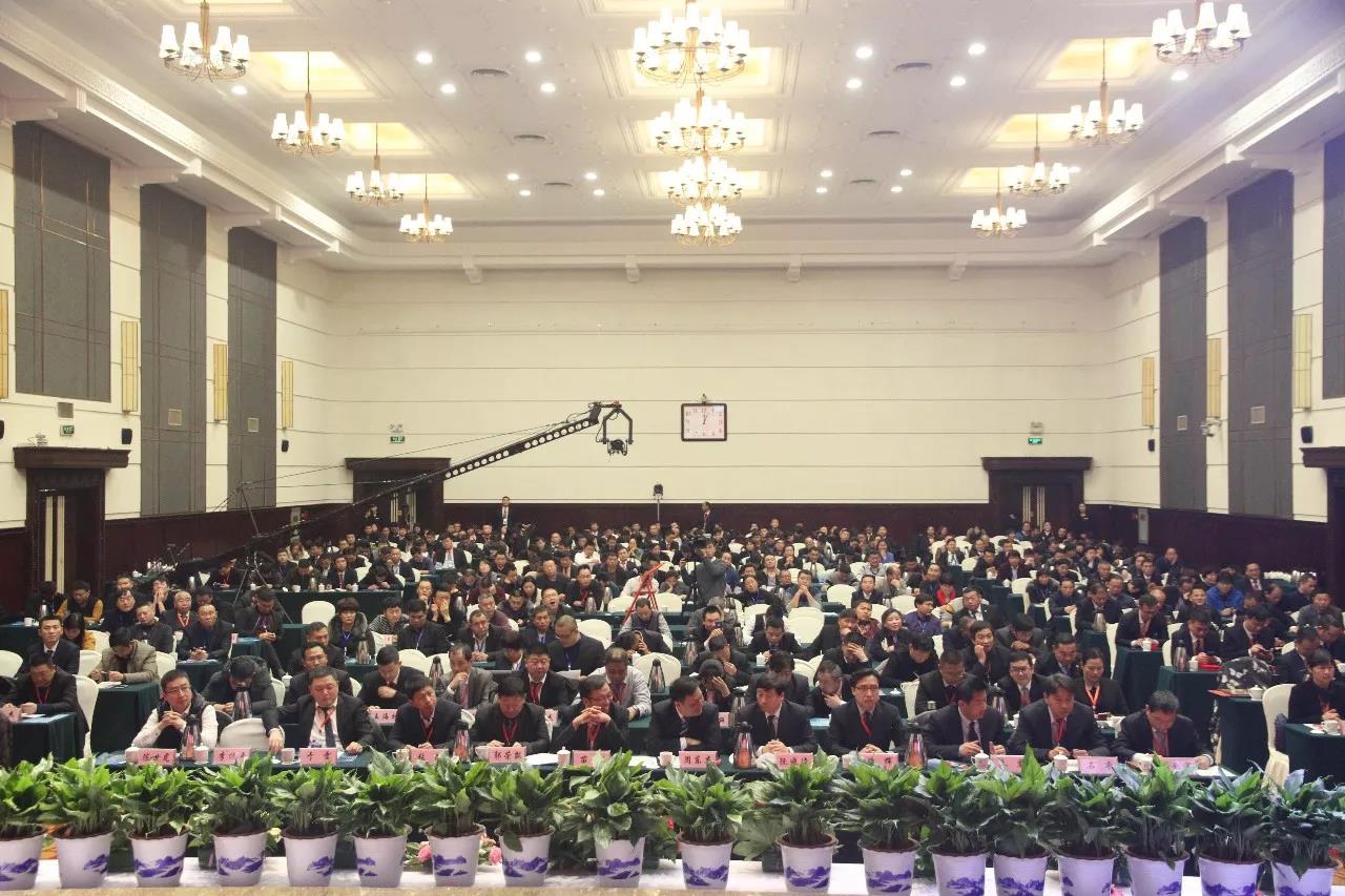 新起点·新征程·不忘初心·砥砺前行| 2018半岛（中国）乳业集团客户大会胜利召开