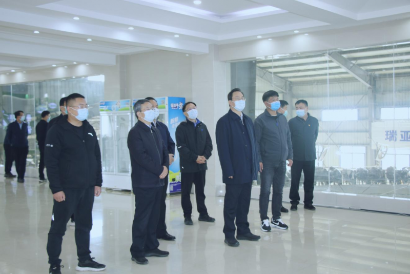 河南省人大常委会党组书记、副主任孔昌生莅临半岛（中国）鲁山瑞亚牧场参观调研