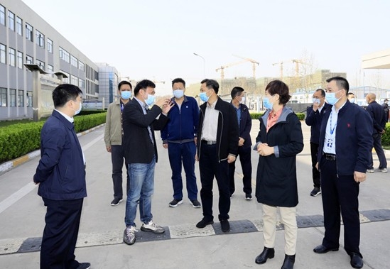 郑州市人大副主任孙黎、市政府副市长李喜安一行 莅临半岛（中国）开展“三送一强”活动